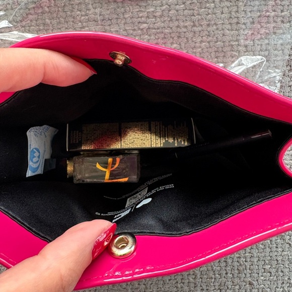 YSL Beauté Pink Patent Makeup Bag + Deluxe Minis | Limited Edition VIP Gift - Picture 6 of 11